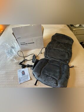 Comfelax Massage/heated Cushion Pad in Dark Gray NIB!